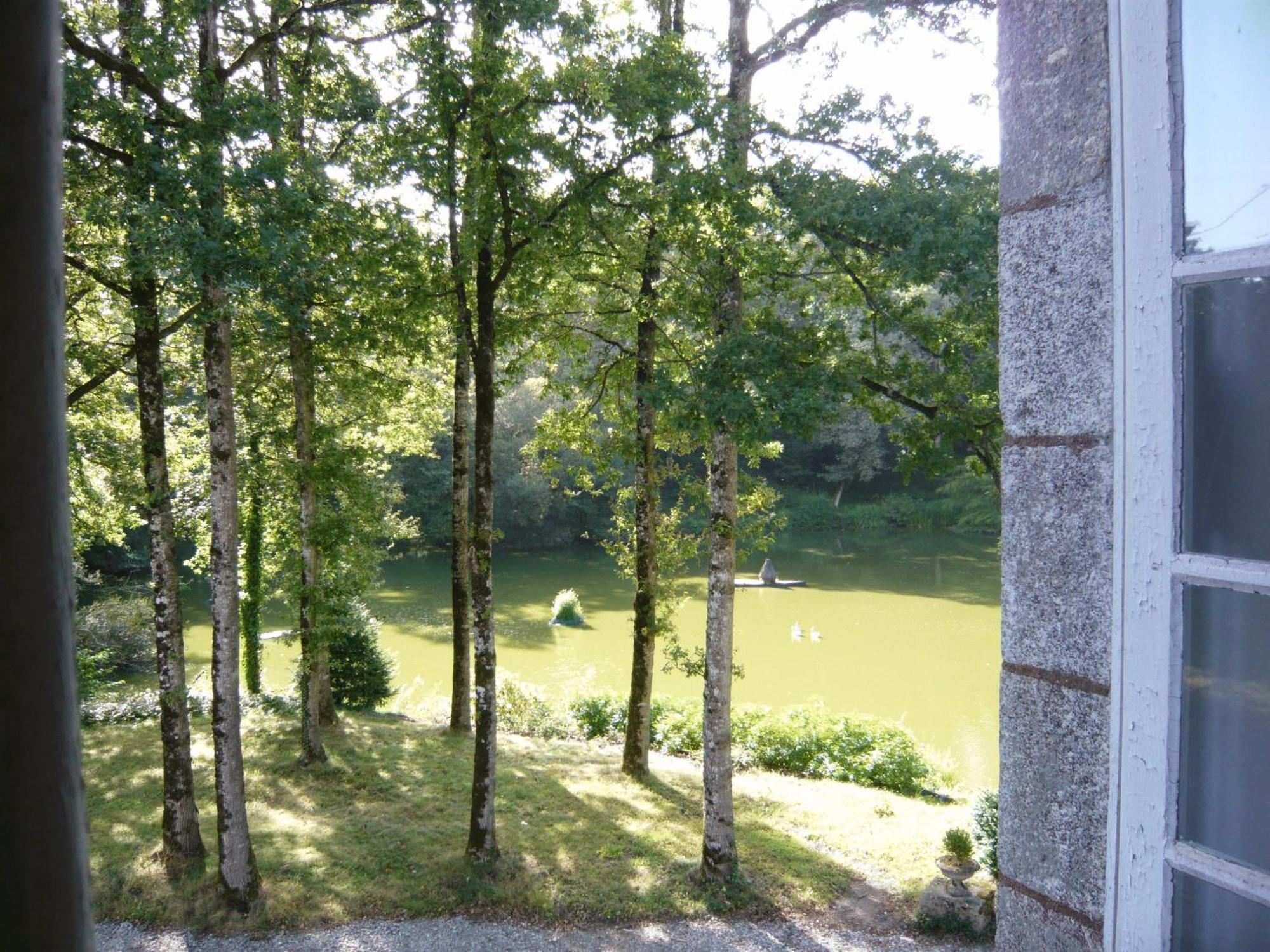 Chateau Du Bois Glaume Poligne Exterior photo